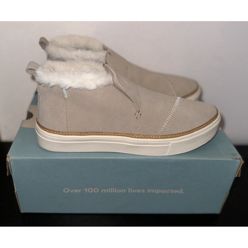 TOMS Womens Paxton Cobblestone Tan Suede/Faux Fur Ankle Boot Sneaker 7 W NEW